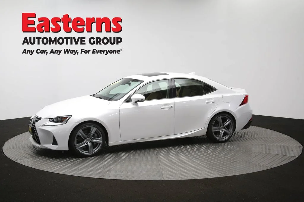 Used 2018 White Lexus 300 image 58