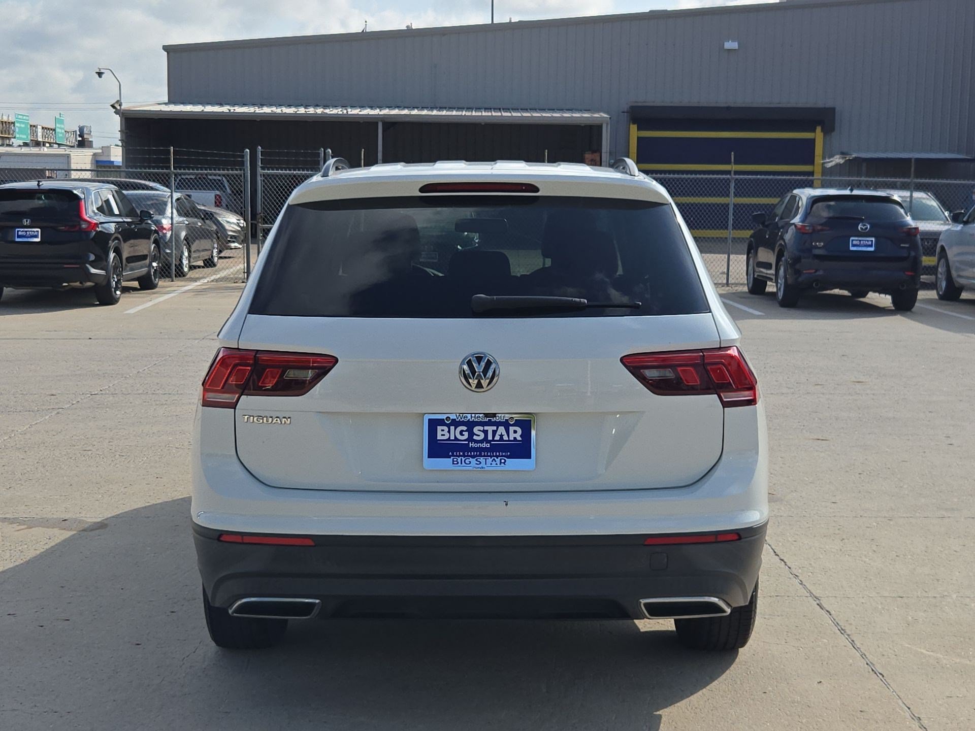 Used 2019 Pure White Volkswagen S image 4