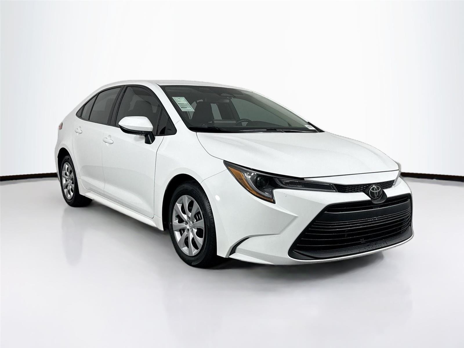 Used 2024 Ice Cap Toyota LE image 9