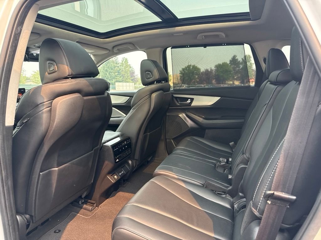 Used 2023 Platinum White Pearl Acura Technology image 19