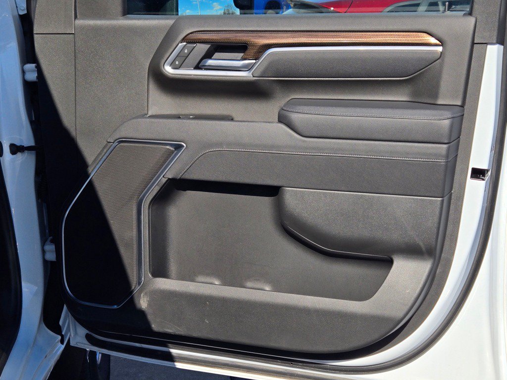2025 Chevrolet Silverado 2500HD LT - Photo 6