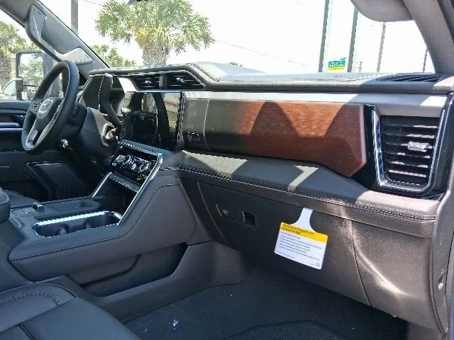 2026 GMC Sierra 2500HD Denali - Photo 10