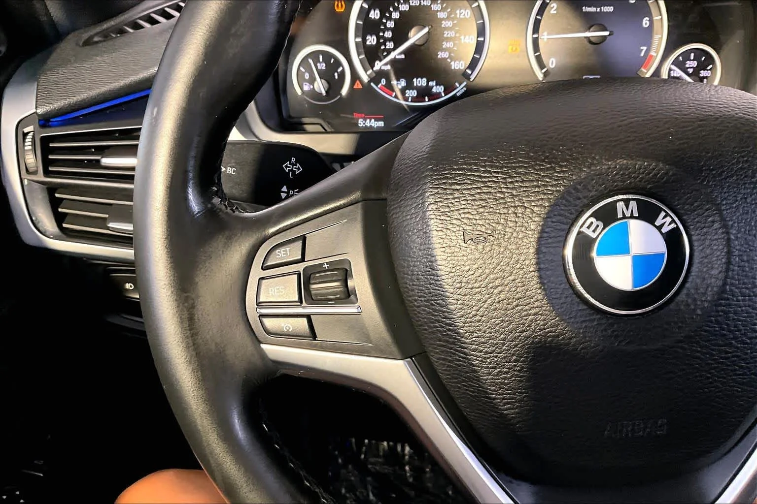 Used 2017 Dark Graphite Metallic BMW xDrive40e iPerformance image 24