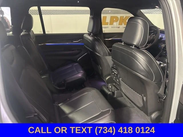 Used 2023 Silver Jeep Overland image 4