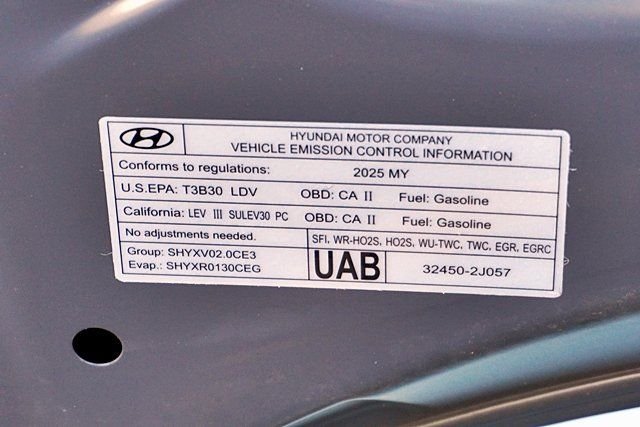 Used 2025 Gray Hyundai SEL Sport image 32