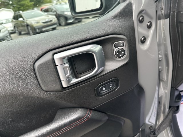 Used 2023 Gray Jeep Rubicon image 17