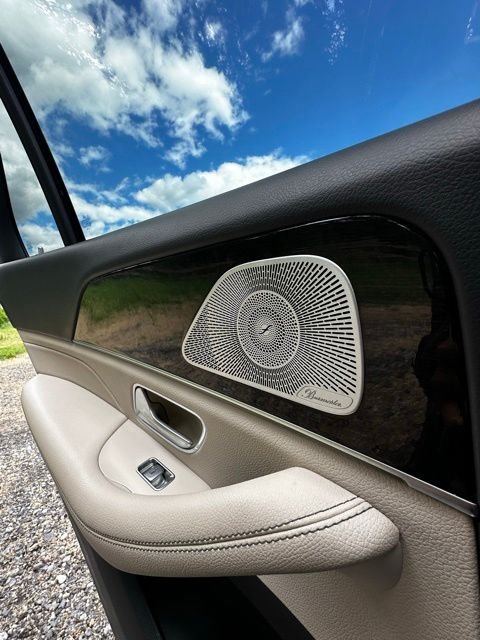 Used 2020 Blue Mercedes-Benz GLE 350 image 33