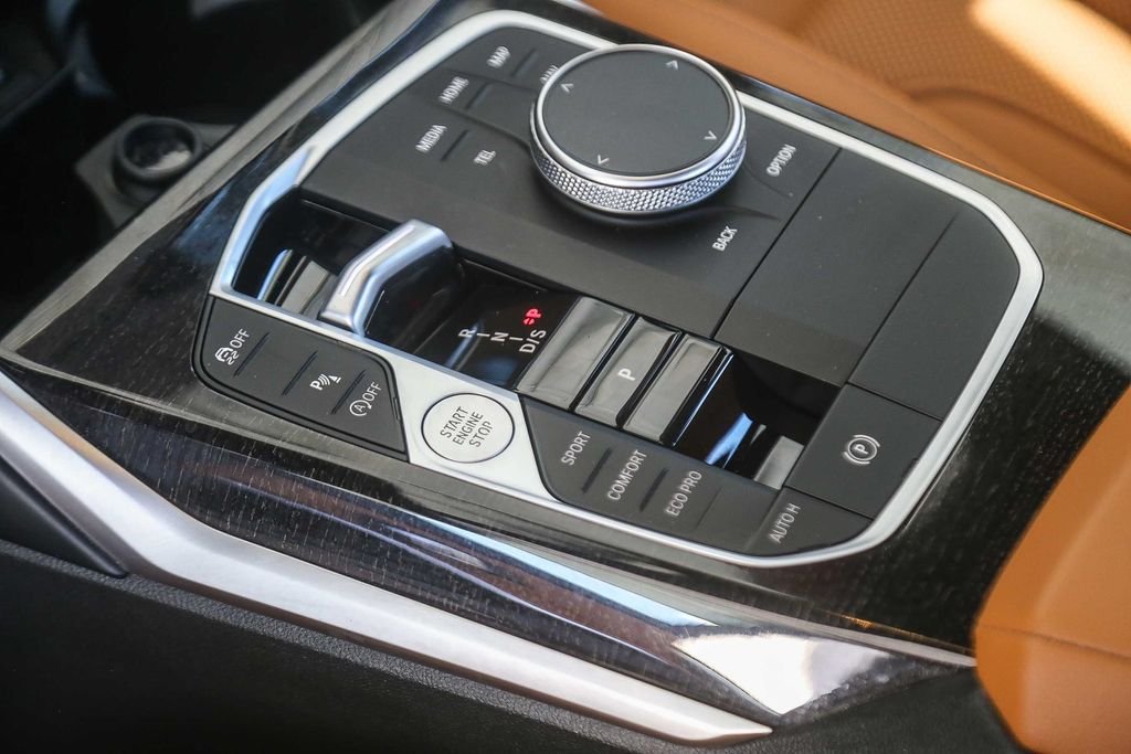 Used 2024 Black Sapphire Metallic BMW 330i image 16