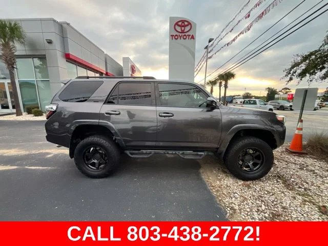 2017 Toyota 4Runner SR5 4WD photo