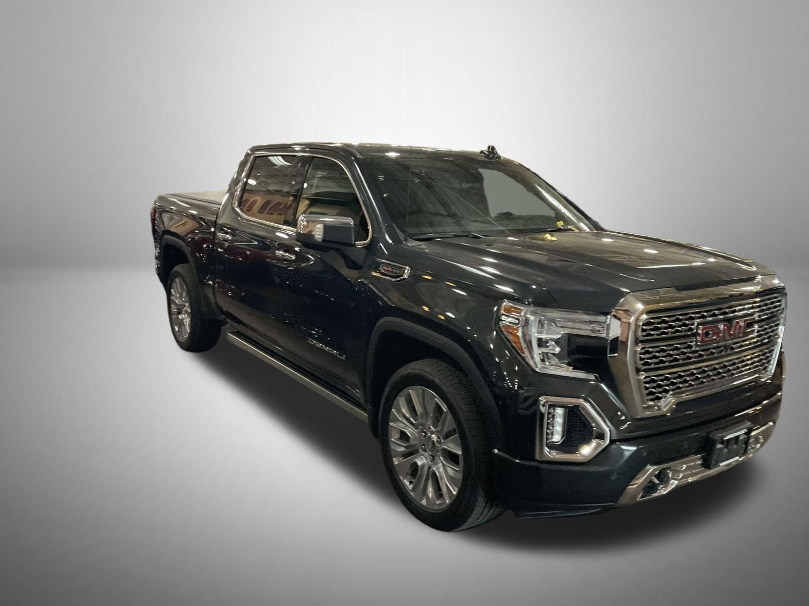 Used 2021 Green GMC Denali image 4