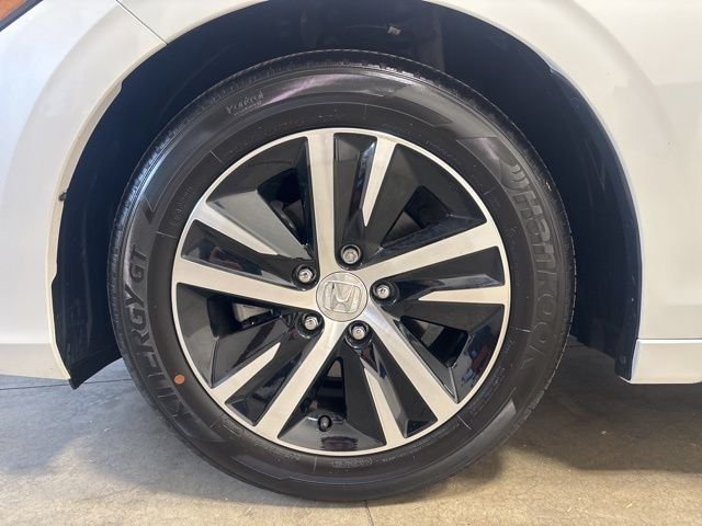 Certified Used 2024 Platinum White Pearl Honda LX image 11