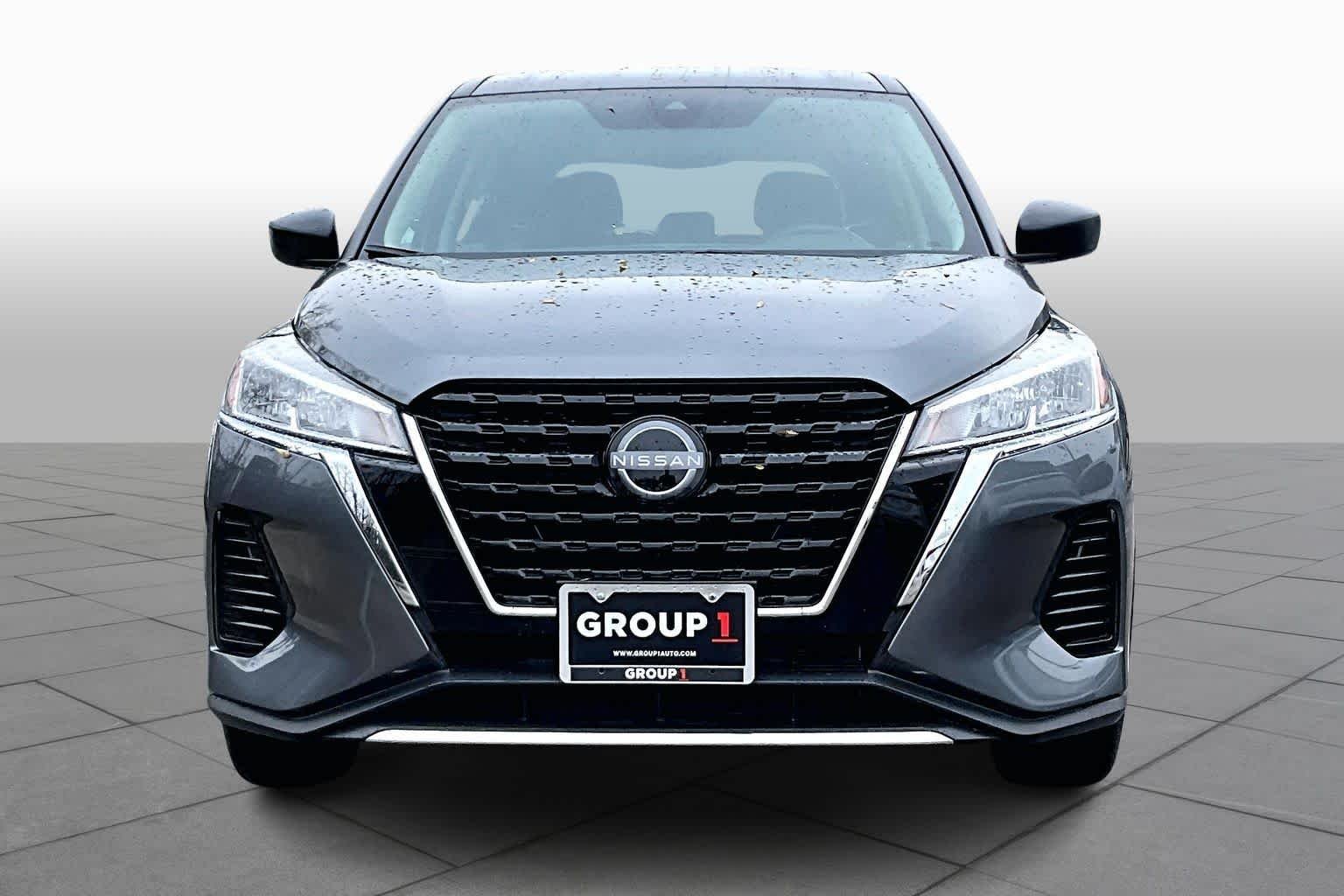 Used 2025 Gun Metallic Nissan S image 4