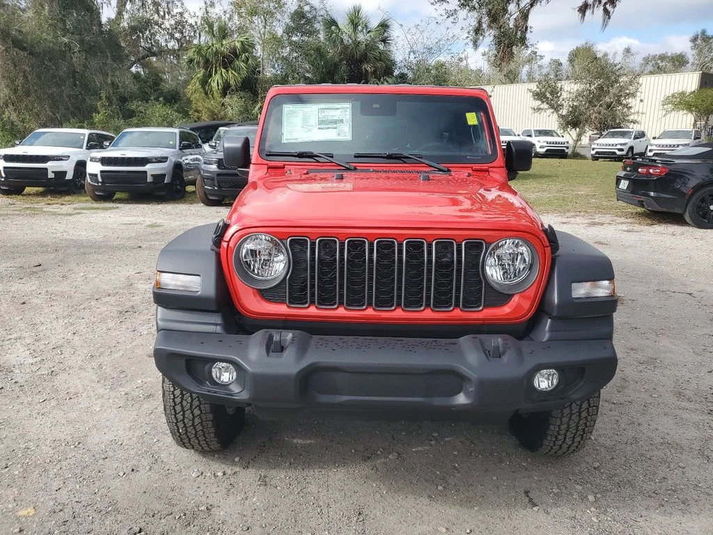 New 2025 Firecracker Red Clear-Coat Exterior Paint Jeep Sport S image 6