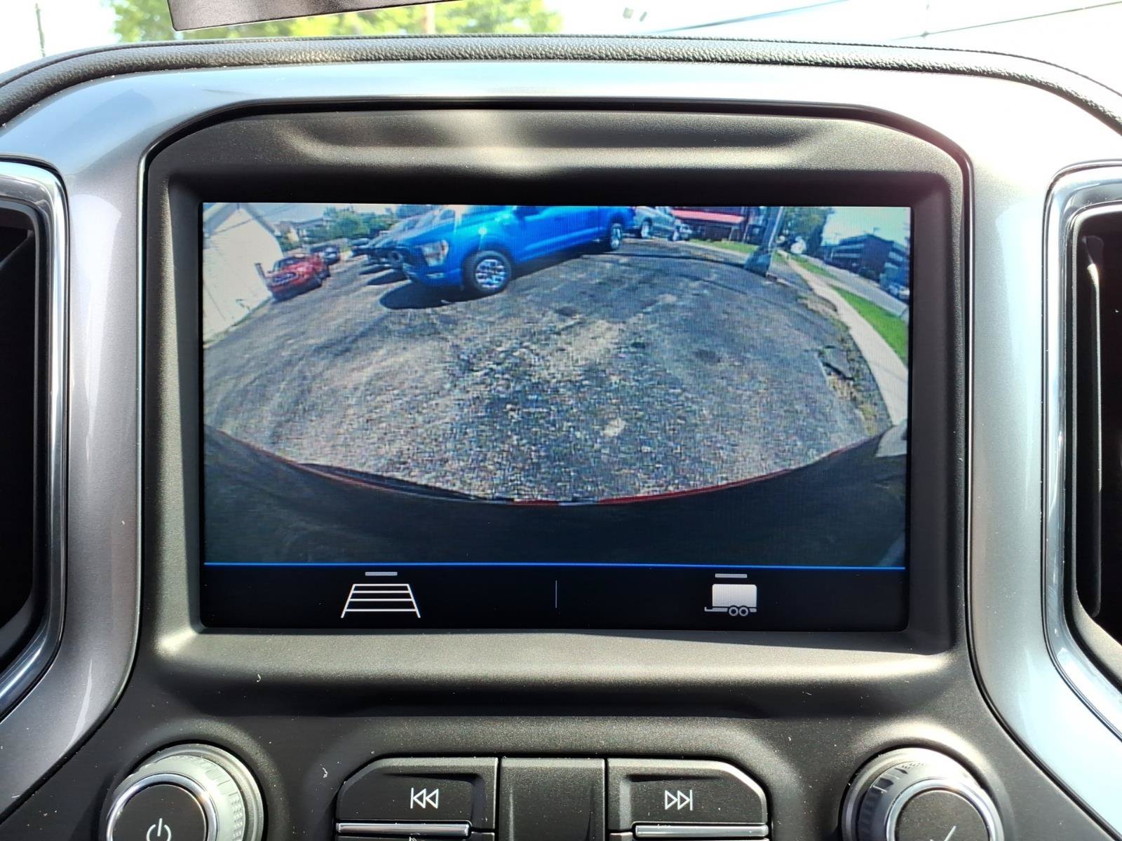 2022 Chevrolet Silverado 1500 Limited LT - Photo 18