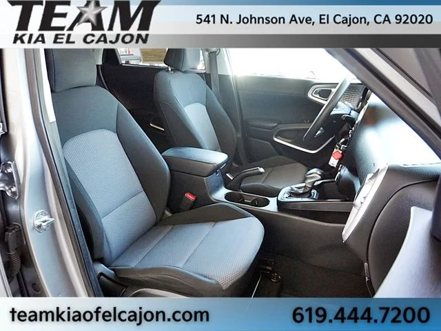 2023 Kia Soul LX - Photo 12