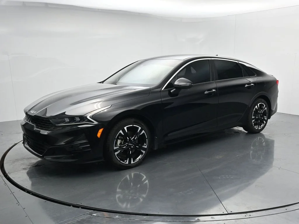Used 2024 Black Kia GT-Line image 3