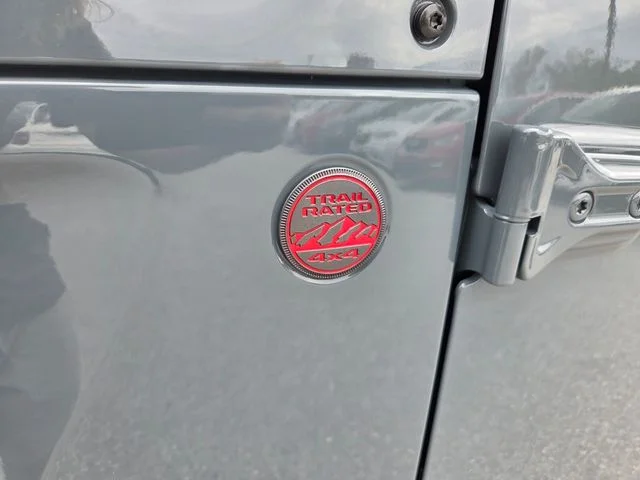 New 2026 Anvil Clear-Coat Exterior Paint Jeep Rubicon image 3