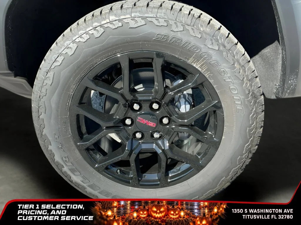 New 2026 Summit White GMC Elevation image 25