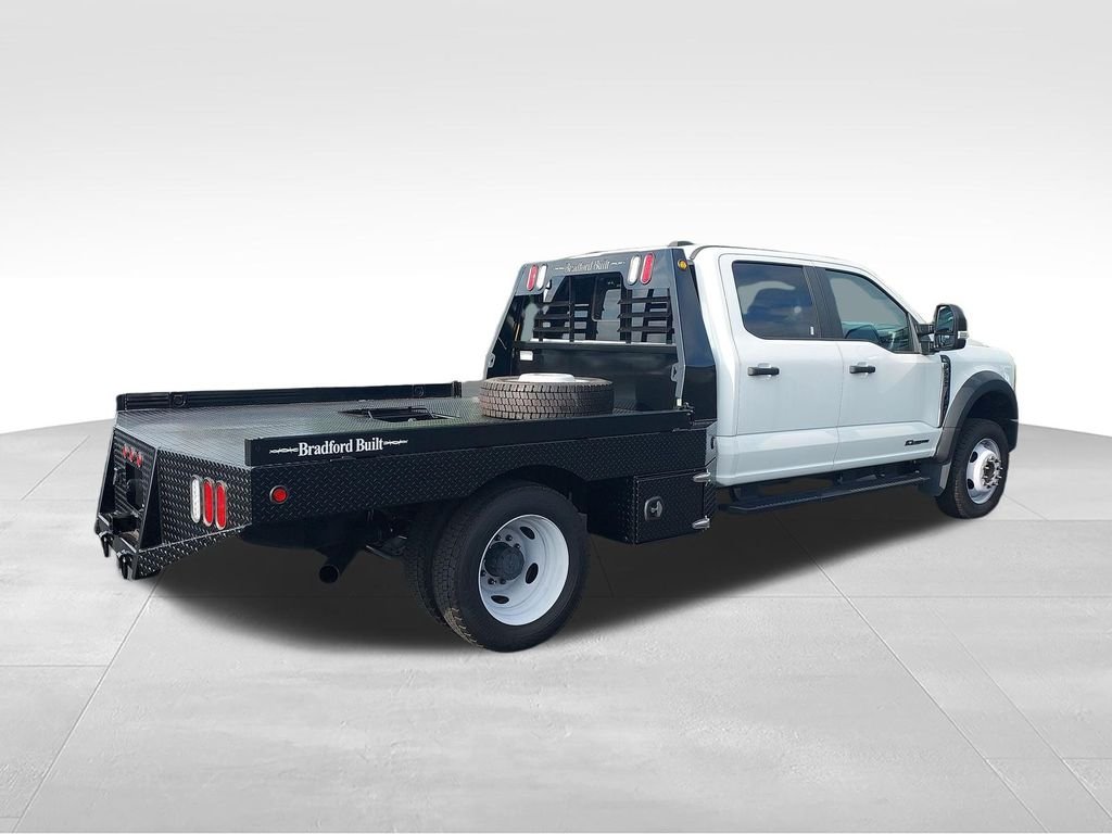 Used 2025 White Ford XL image 5