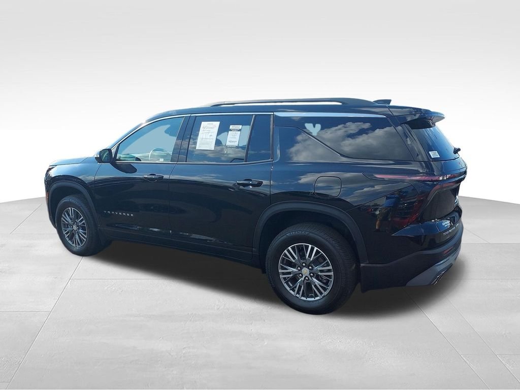 Used 2025 Black Chevrolet LT image 3