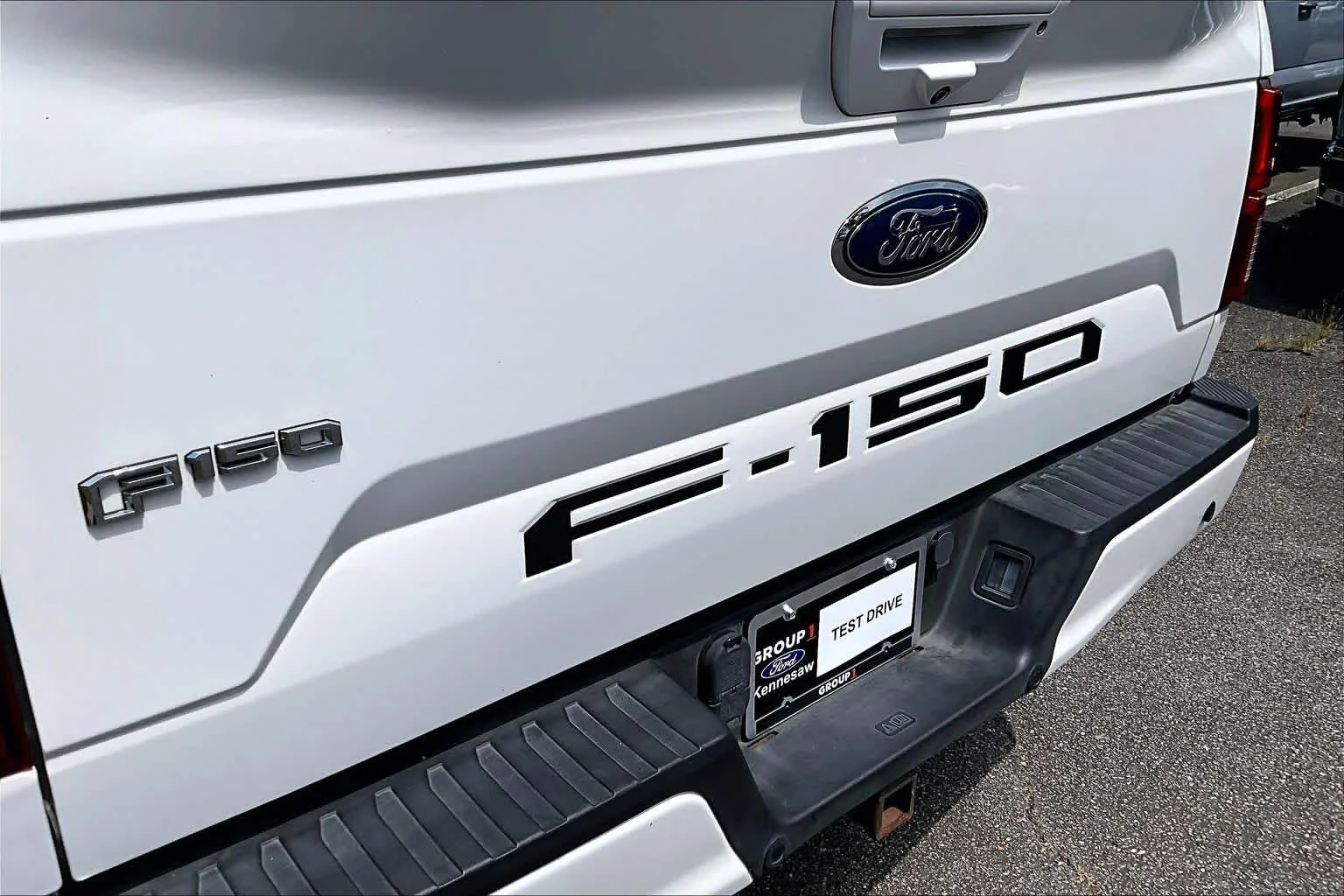 Used 2018 Oxford White Ford LARIAT image 30