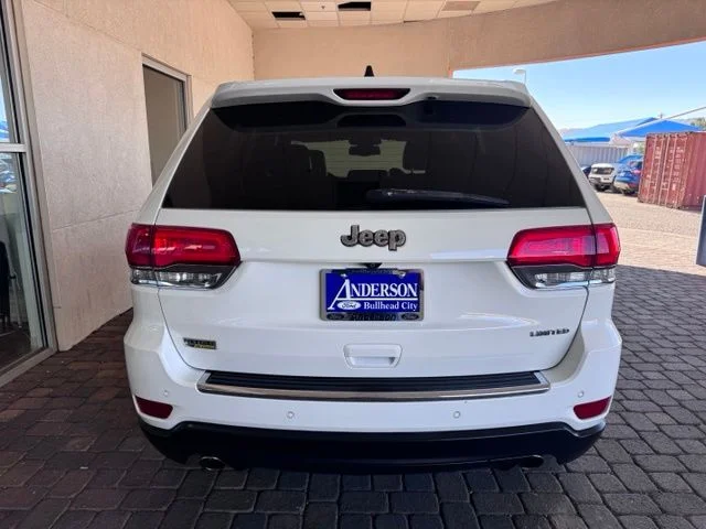 Used 2014 White Jeep Limited image 4