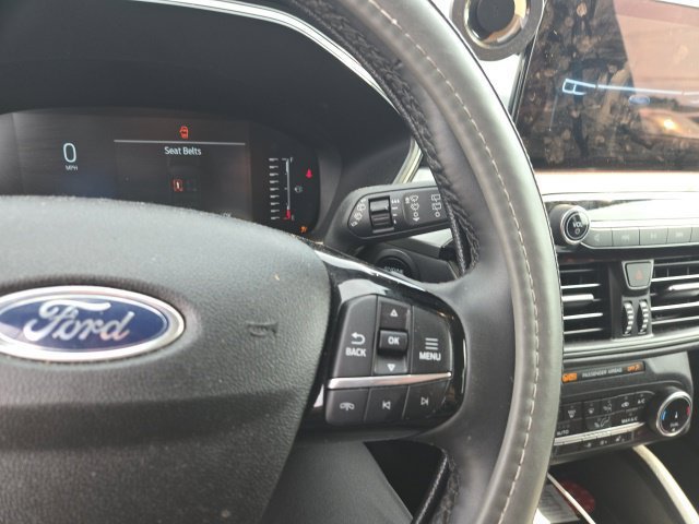 Used 2023 Black Metallic Ford Active image 6