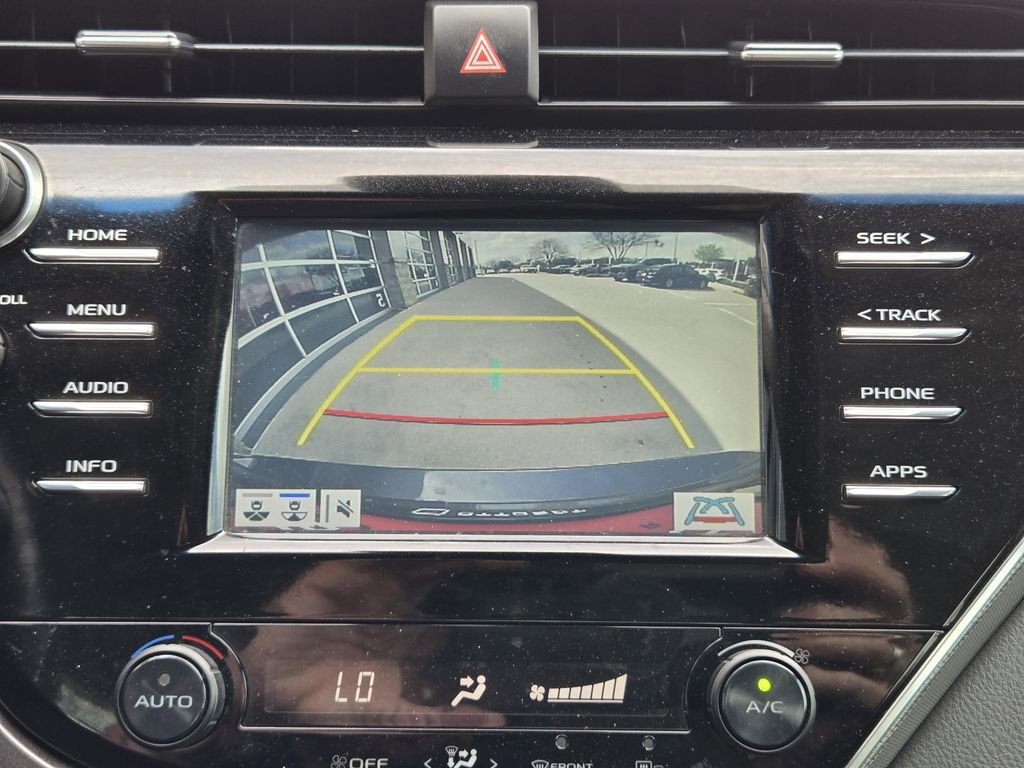 2018 Toyota Camry SE - Photo 12