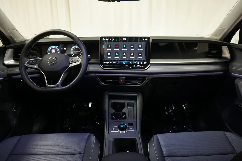 New 2026 Deep Black Volkswagen 2.0T SE image 14
