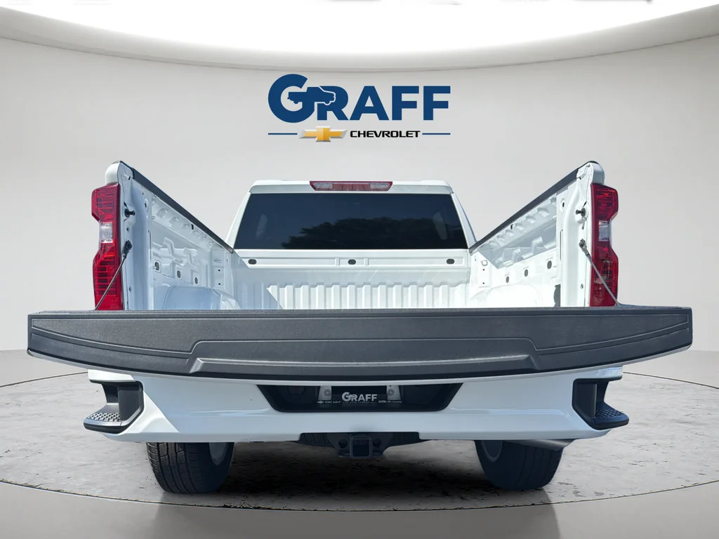 New 2026 Summit White Chevrolet Custom image 28