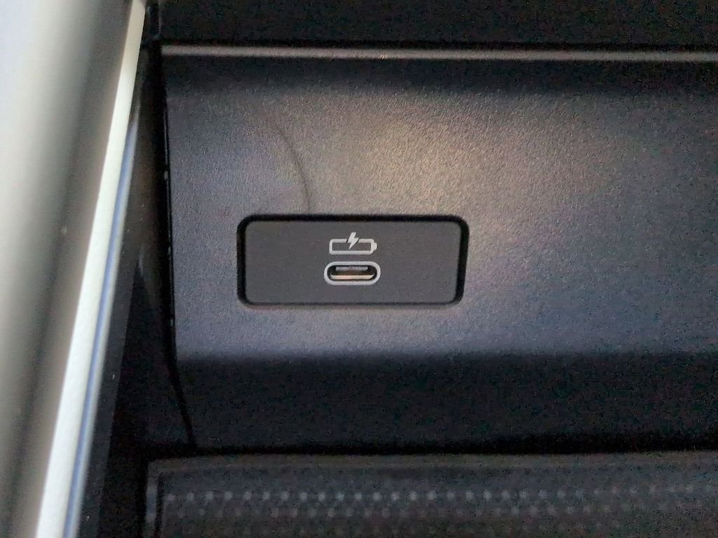 New 2026 Brooklyn Grey Metallic BMW xDrive40i image 23