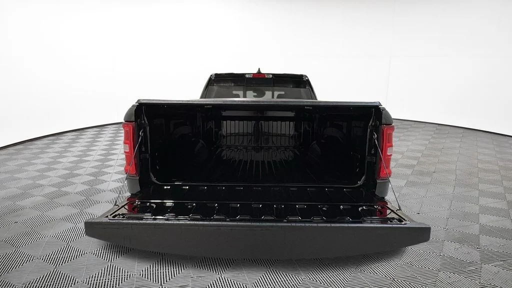 New 2026 Diamond Black Crystal Pearl-Coat Exterior Paint RAM Laramie image 11