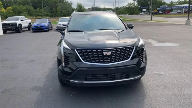 Used 2022 STELLAR BLACK METALLIC Cadillac AWD Premium Luxury image 3