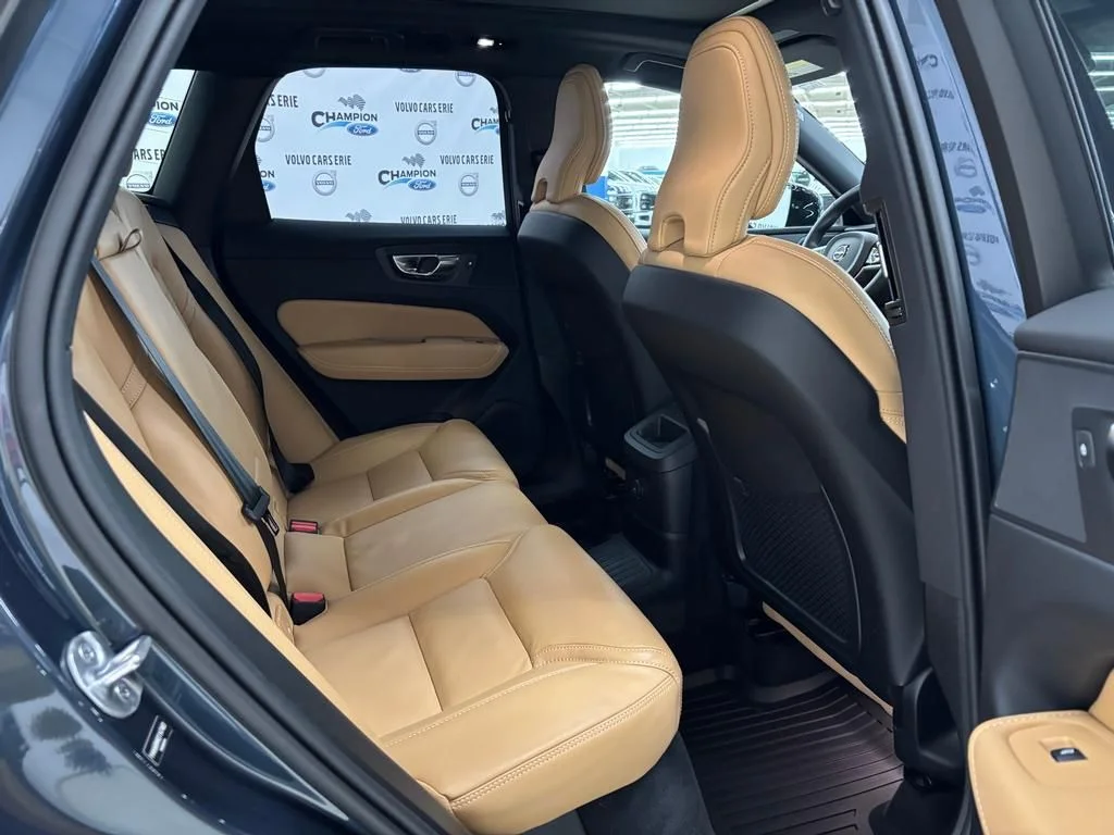 2025 Volvo XC60 Ultra - Photo 13