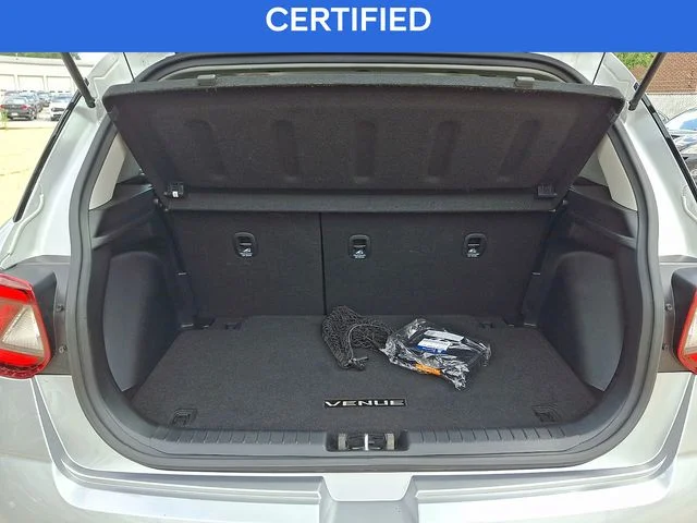 Used 2023 Silver Hyundai SEL image 30