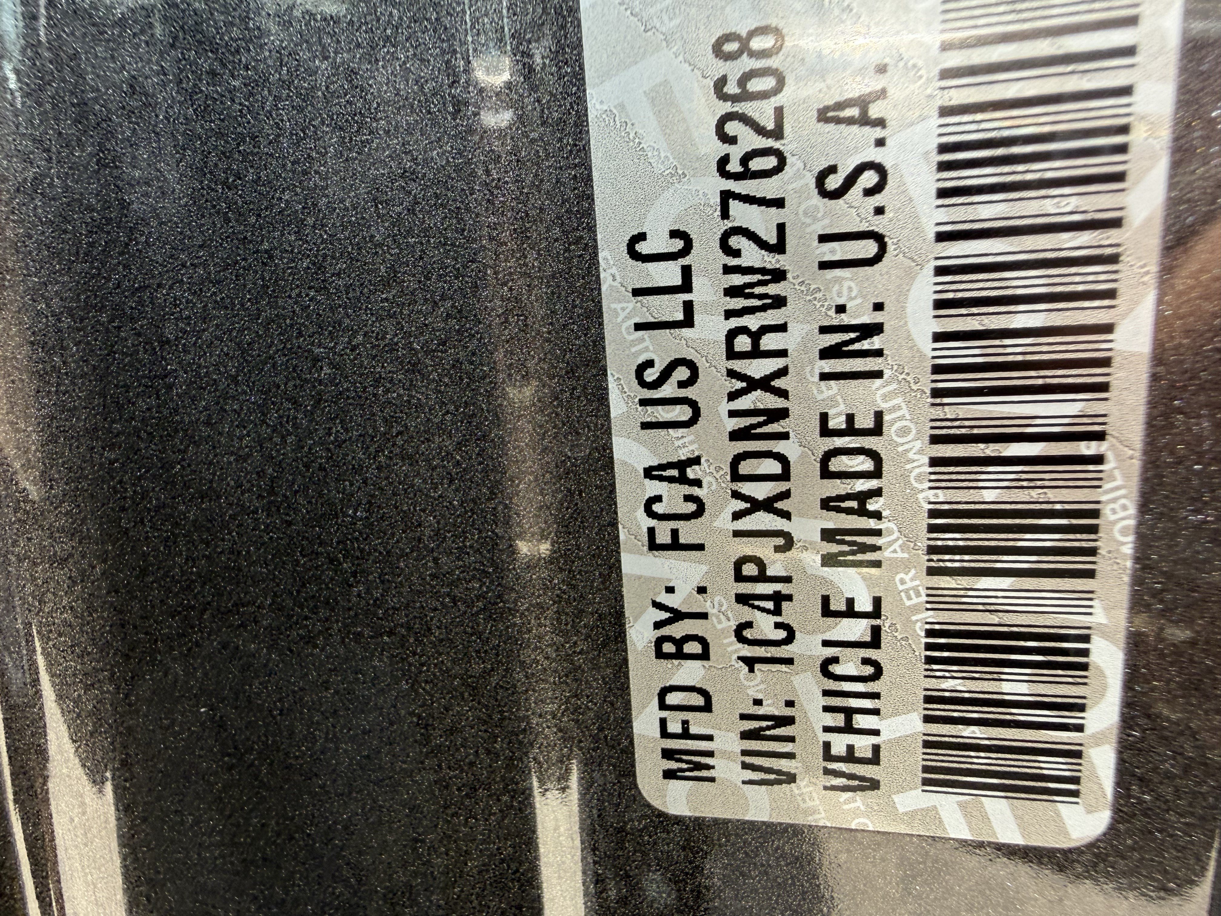 Used 2024 Granite Crystal Metallic Clearcoat Jeep  image 32
