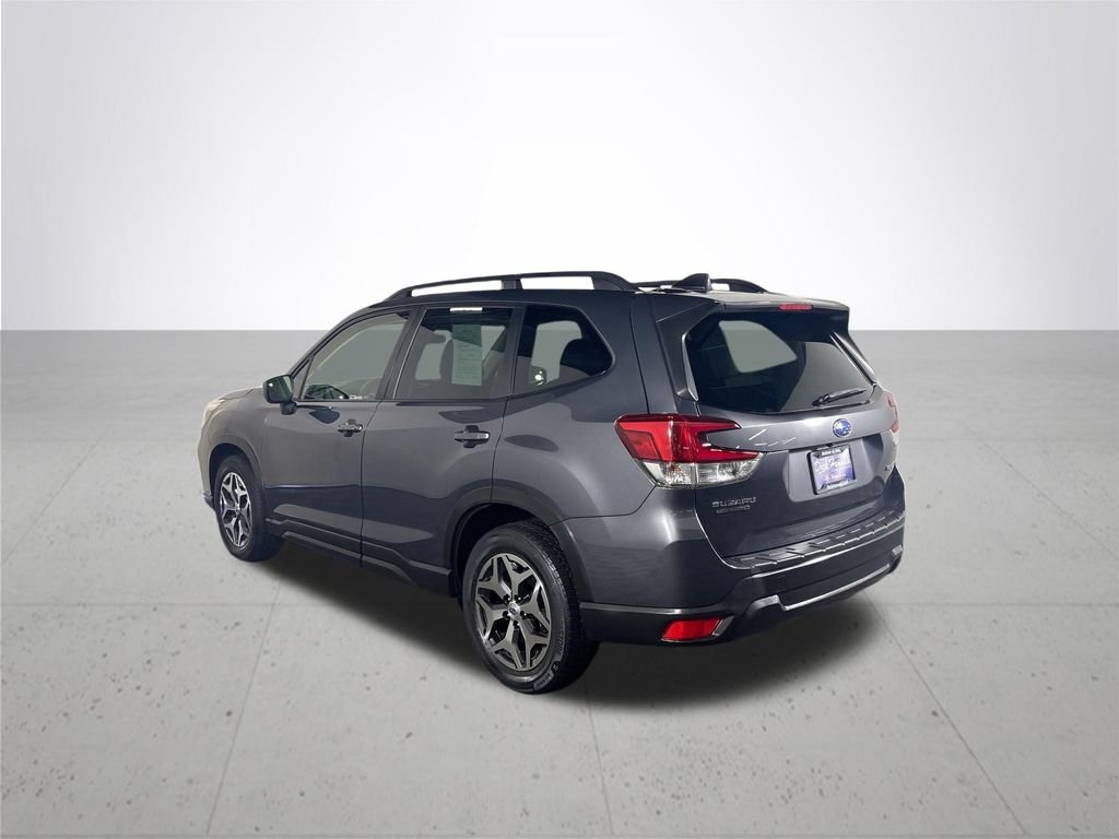 Used 2020 Gray Subaru Premium image 8