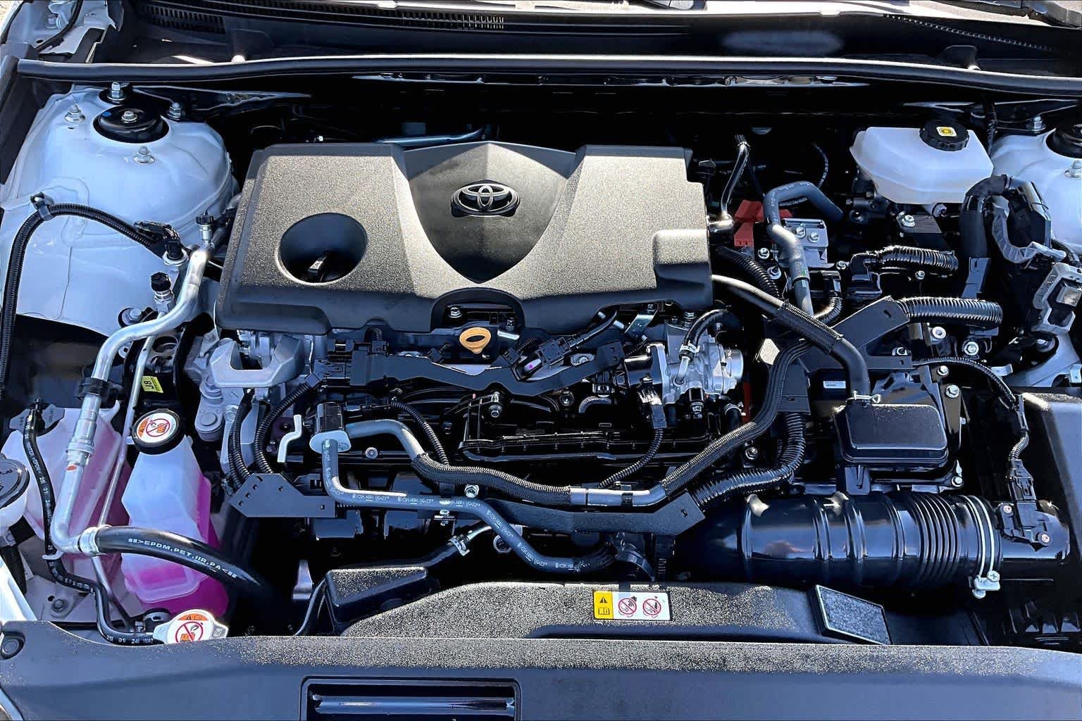 Certified Used 2025 Ice Cap Toyota SE image 31