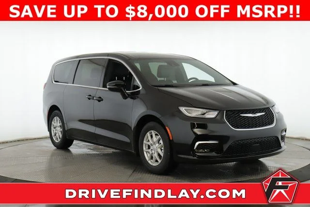 2026 Chrysler Pacifica Select's photo