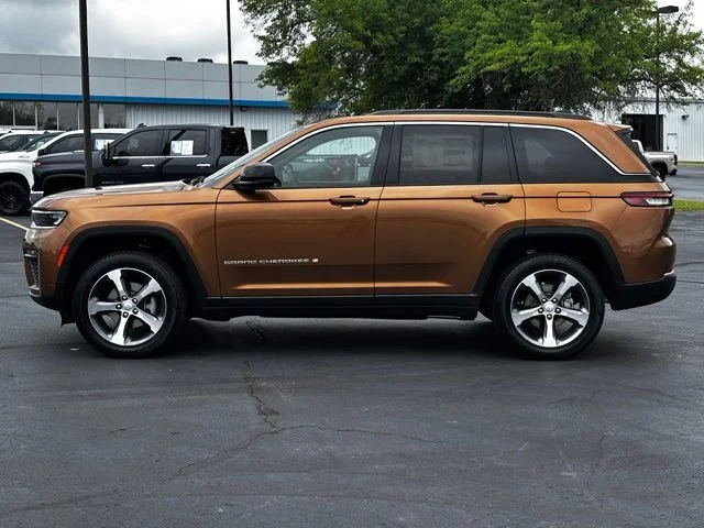 New 2026 Copper Shino Metallic Clearcoat Jeep Limited image 4