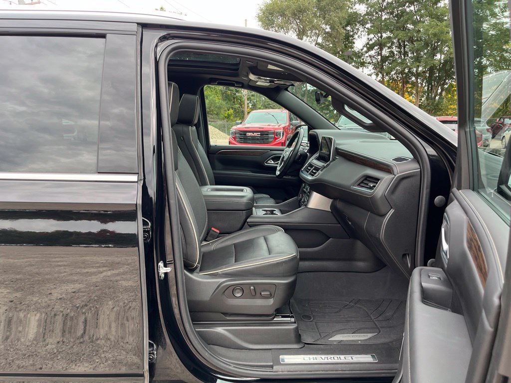 Used 2023 BLACK Chevrolet Premier image 42