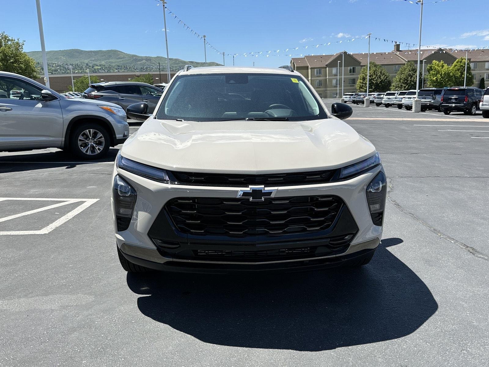 New 2026 White Sands Chevrolet ACTIV image 4