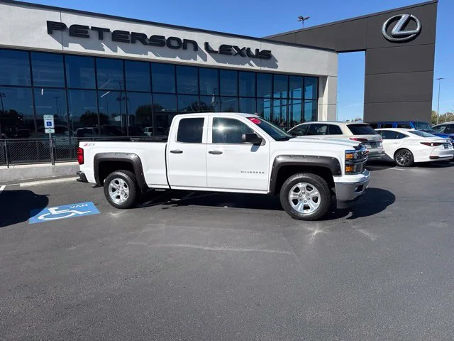 Used 2014 White Chevrolet LT image 1