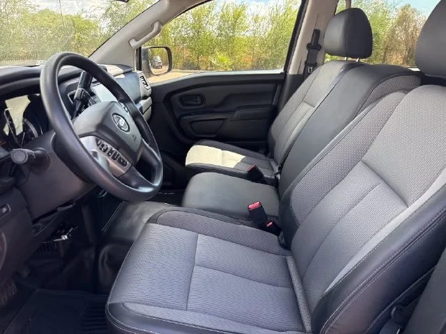 Used 2019 Gray Nissan S image 9