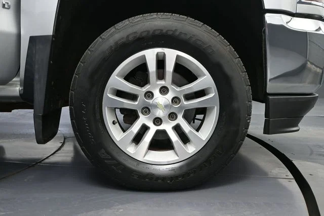 Used 2016 Silver Chevrolet LS image 11