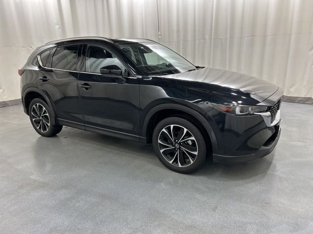 2023 Mazda CX-5 S Premium package