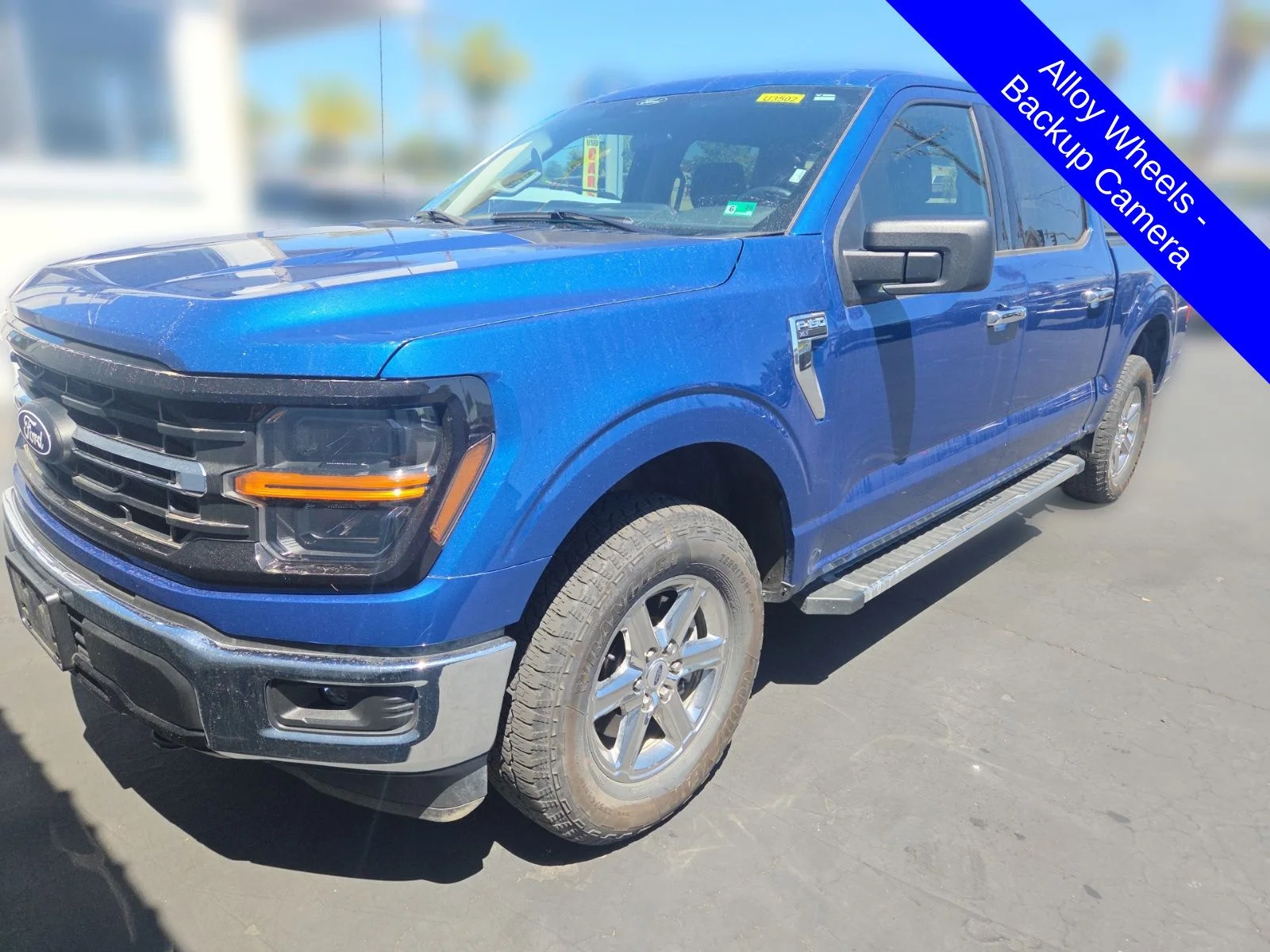 Used 2025 Atlas Blue Ford XLT image 1