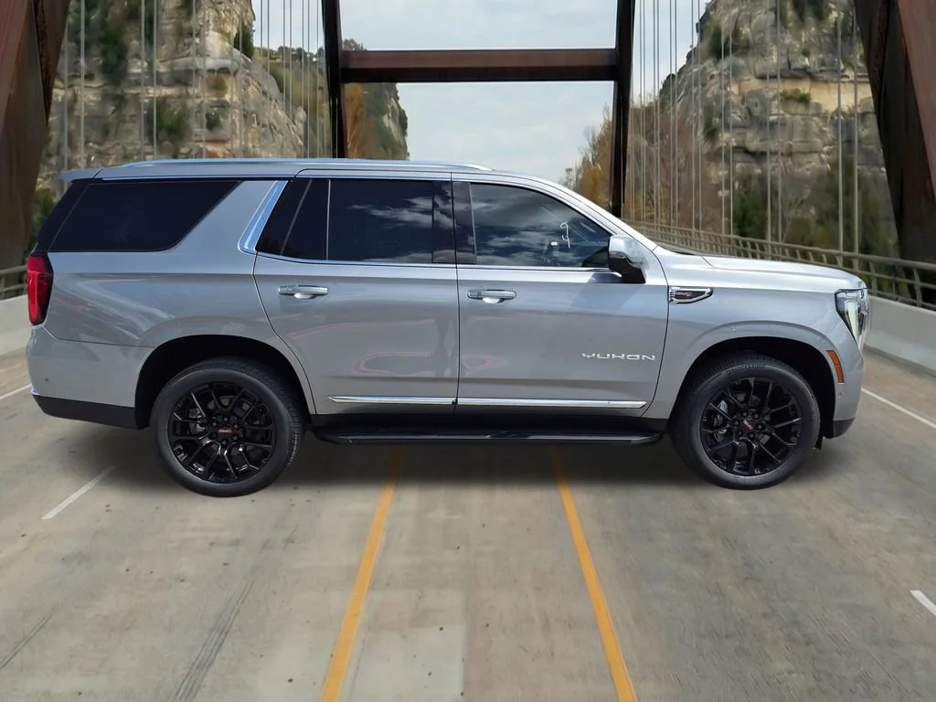 New 2026 Sterling Metallic GMC Elevation image 11