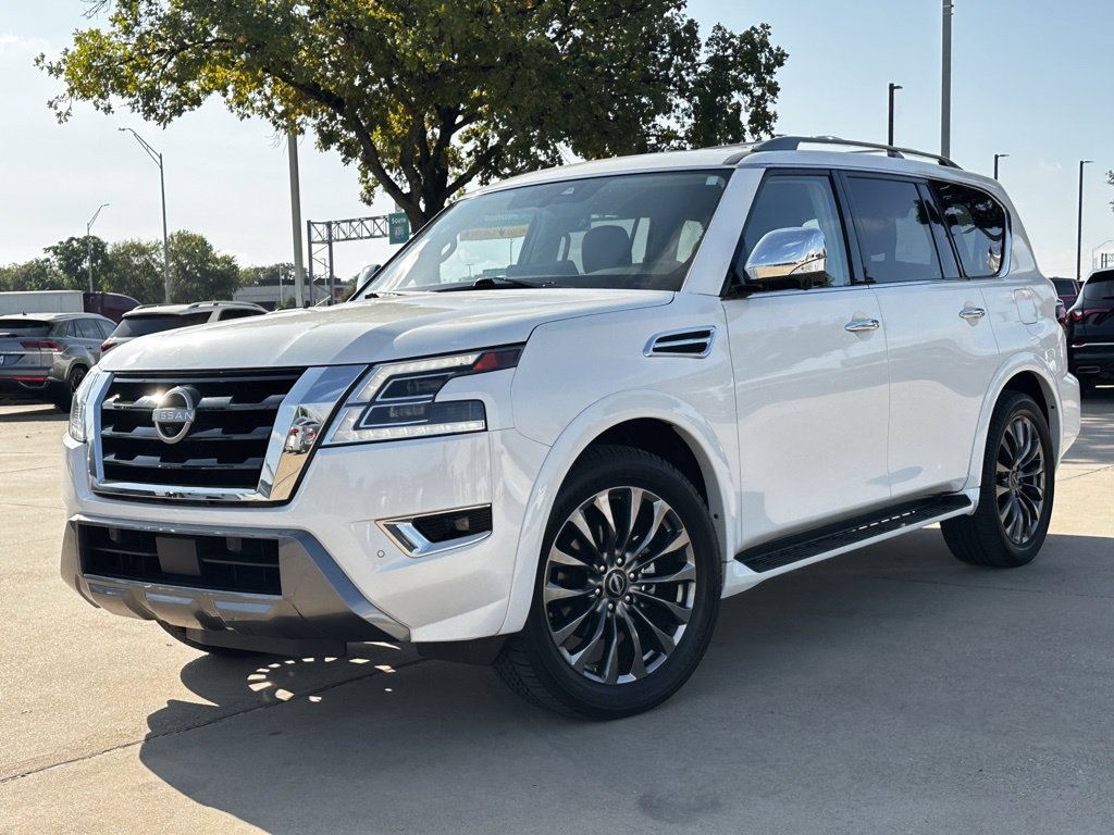 Used 2024 White Nissan Platinum image 6