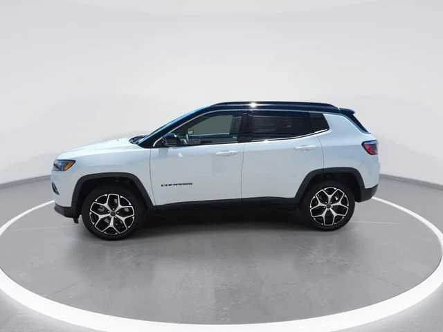 Used 2025 White Jeep Limited image 5